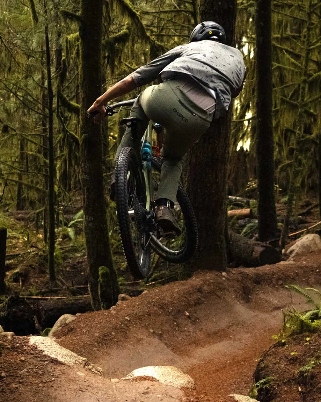 Mens Gravity Pants | Gorilla Green