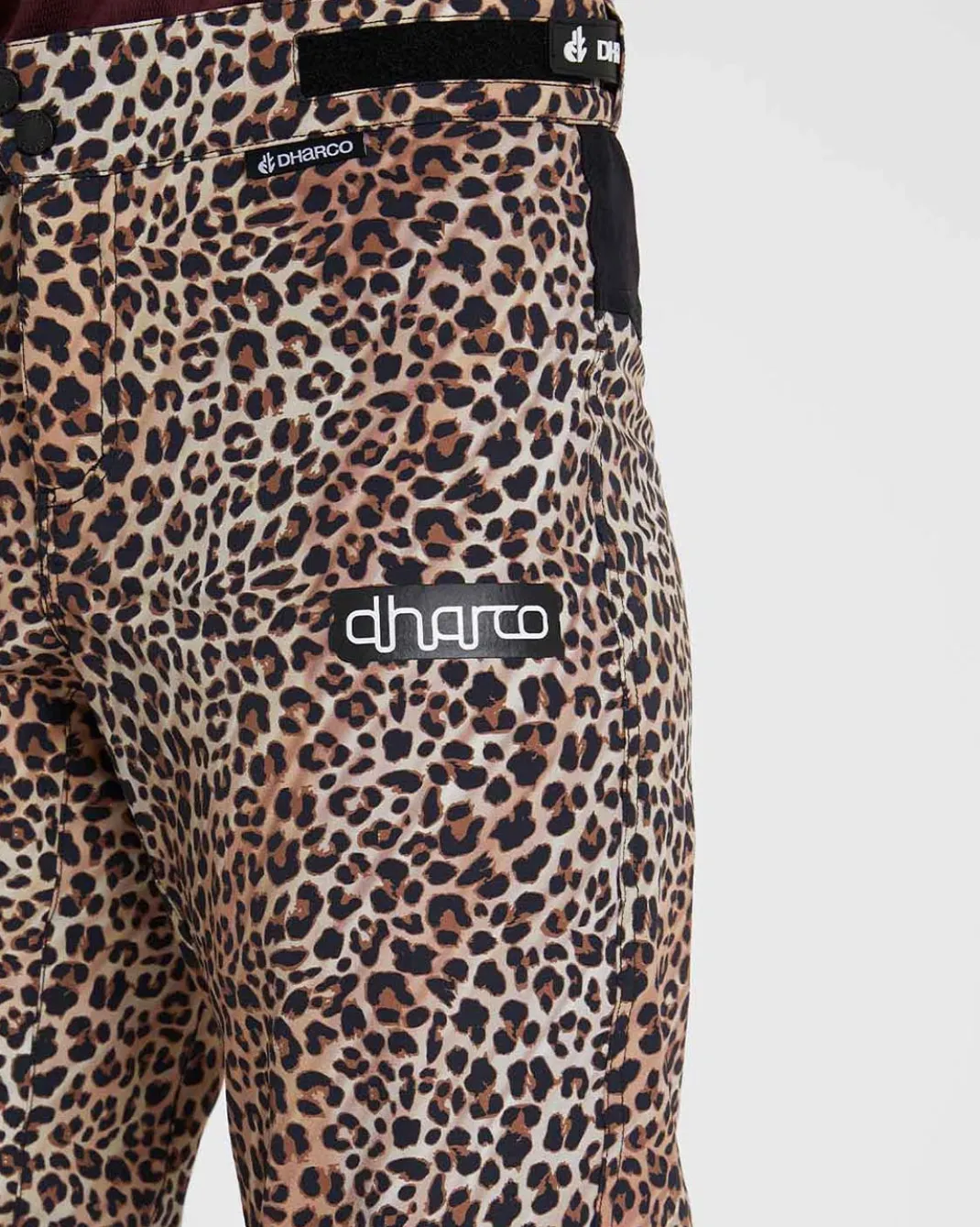 Womens Gravity Shorts | Leopard