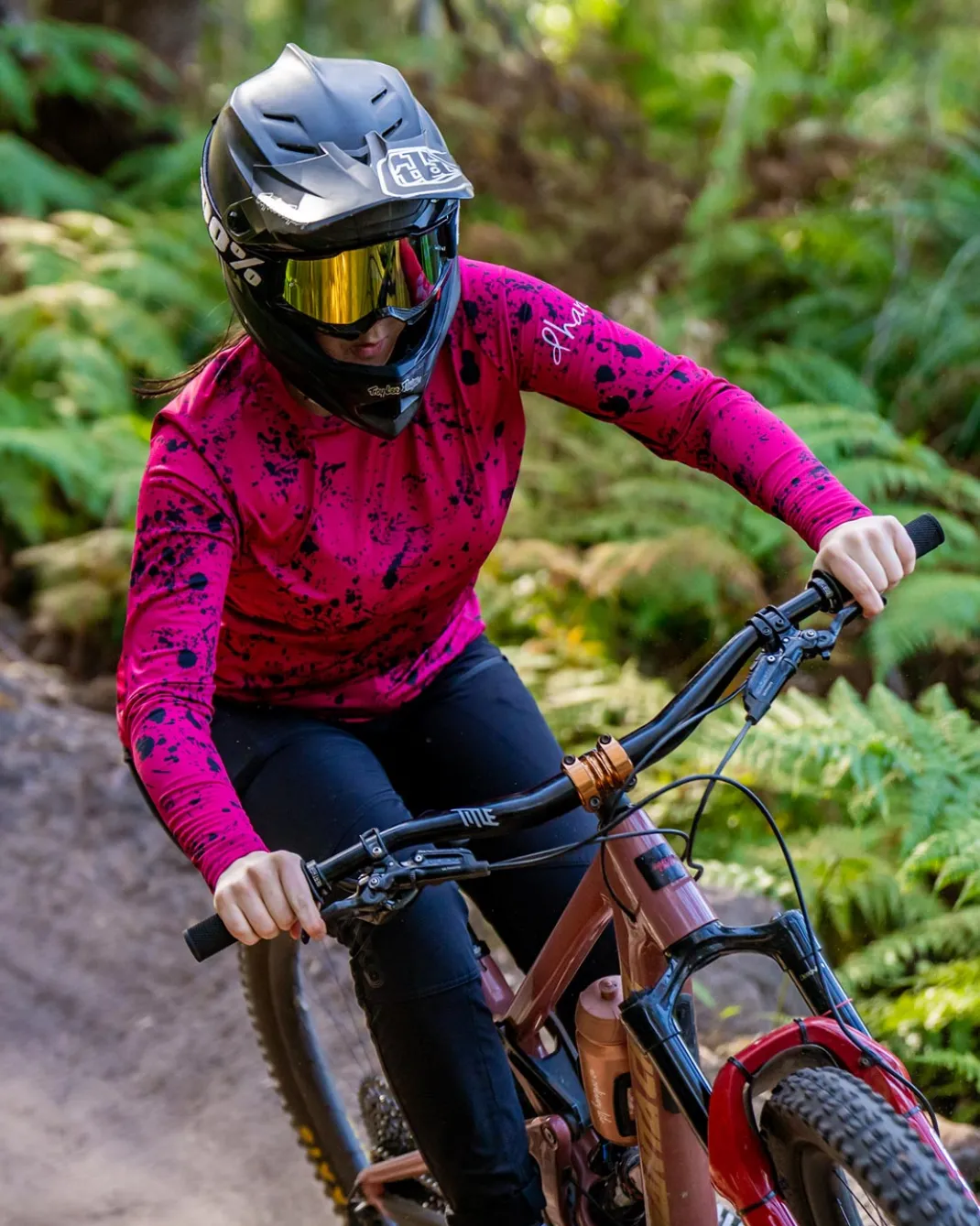 Womens Race Jersey | Chili Peppers