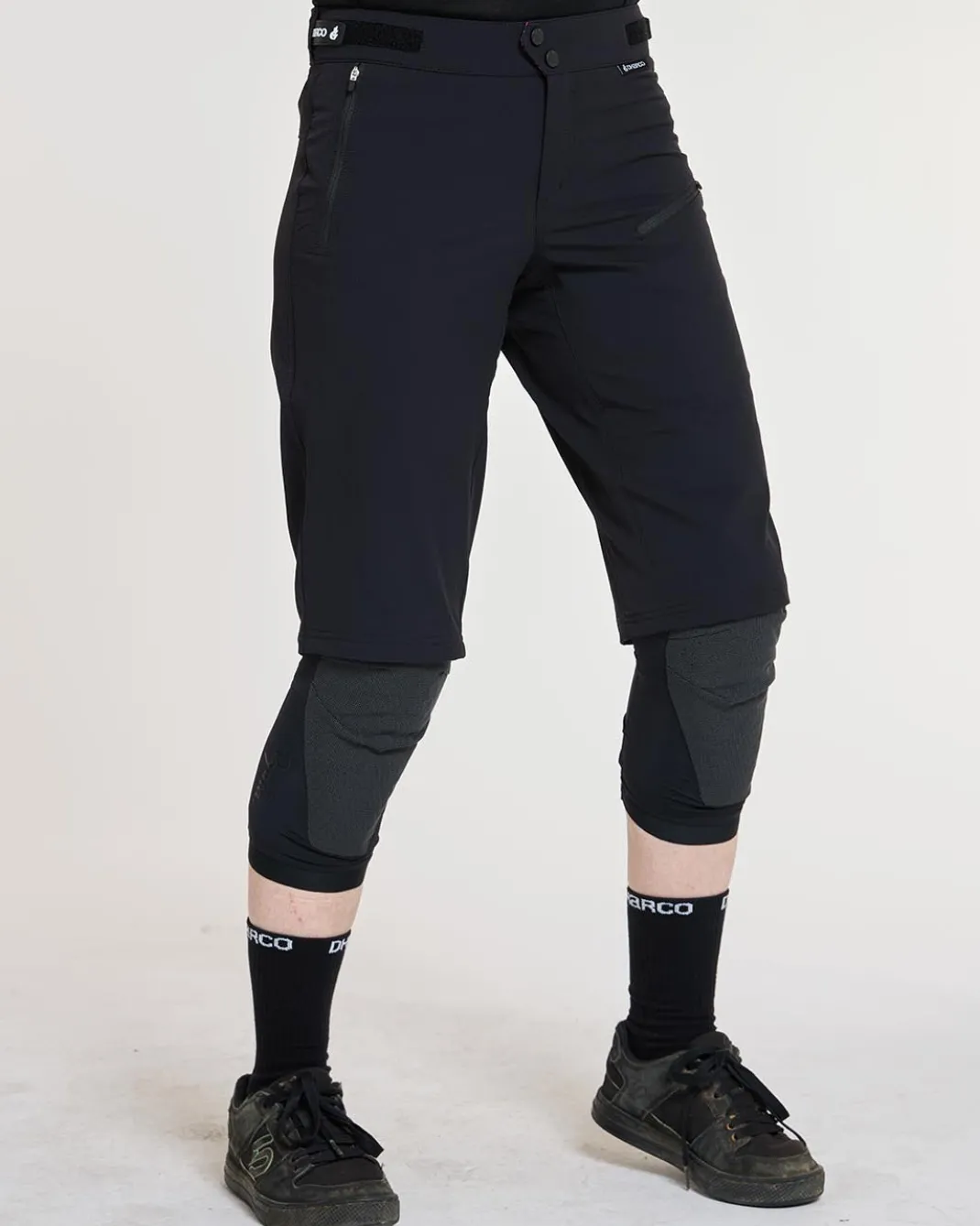 Womens Gravity Shorts | Black